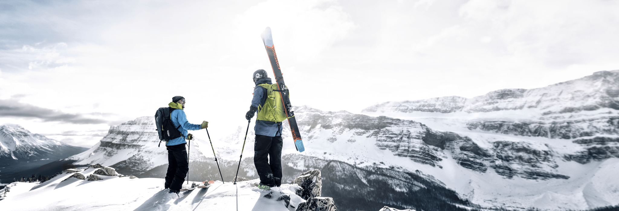 Skiträger, Schneeketten Auf dem Weg in den Skiurlaub! - ATU